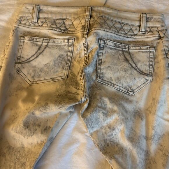 NWT Maje Women’s E14 Downtown Low Rise Quilted Skinny Jeans. White/Black. Sz 36 - Picture 8 of 12